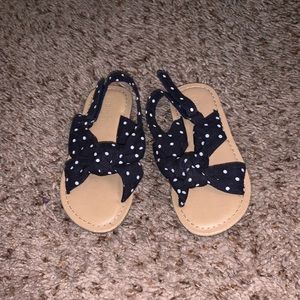 Toddler polka dot flip flops